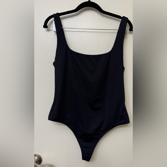 Aritzia Babaton Contour Square Neck Bodysuit | Sleek Women’s Fitted Bodysuit - Picture 8 of 11